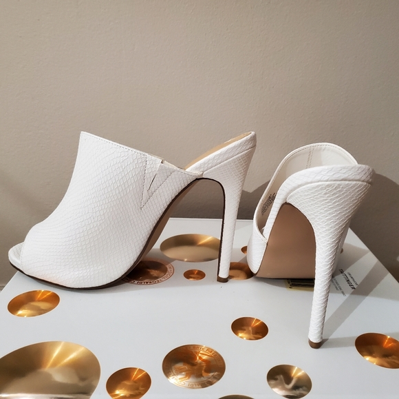 Shoes - Picture 3 of 3